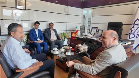 نشست صمیمانه برای تعامل مؤثر؛ دیدار شهردار لواسان با رئیس بانك شهر